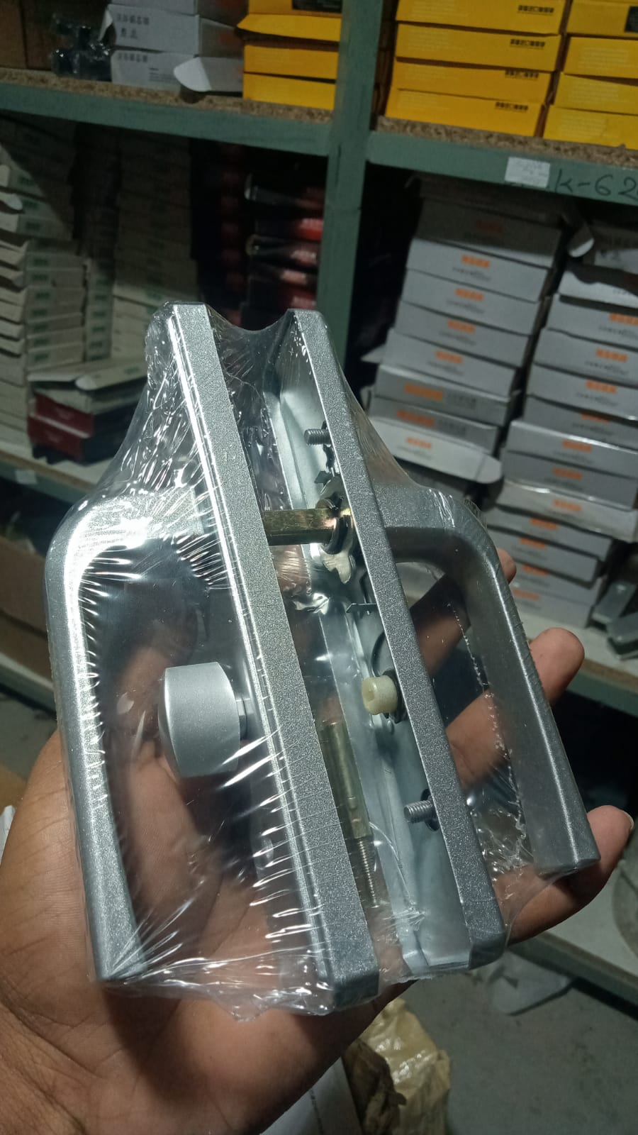 Handle Lock Silver  525